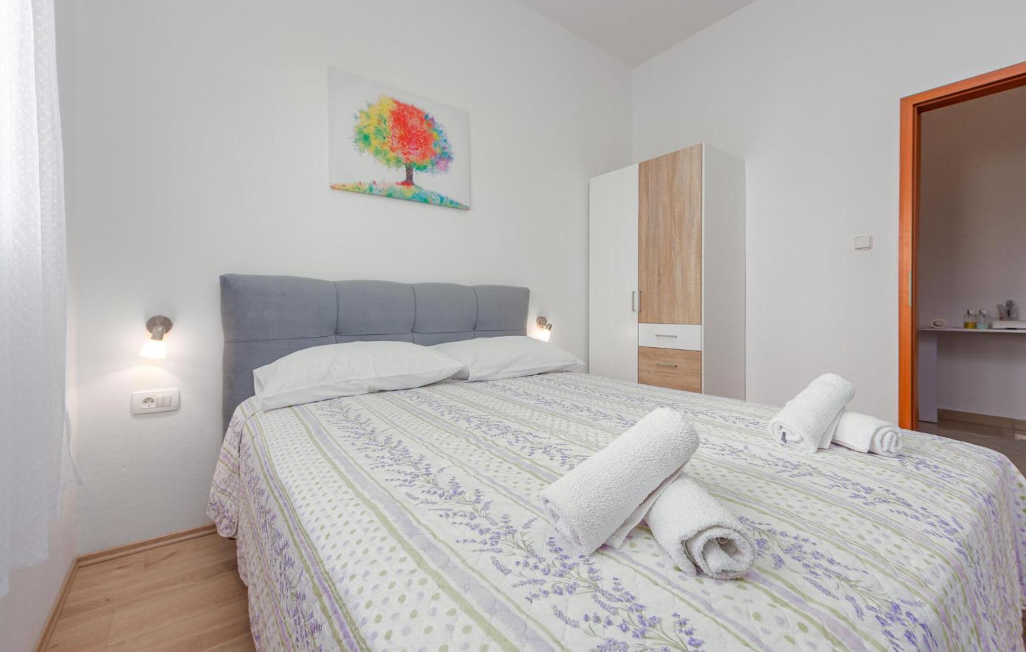 Beautiful Apartment In Maslenica With Kitchen Eksteriør bilde