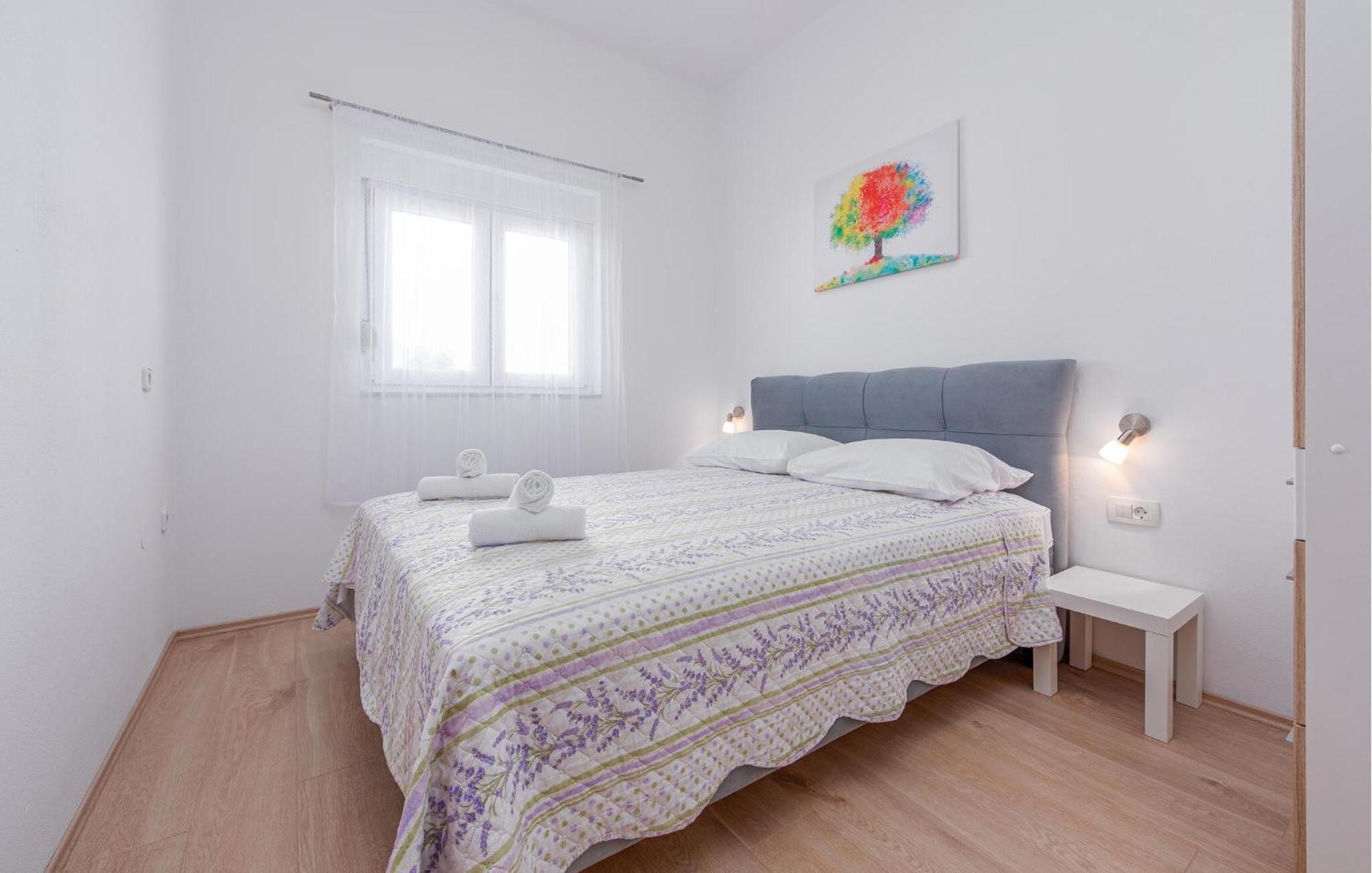 Beautiful Apartment In Maslenica With Kitchen Eksteriør bilde