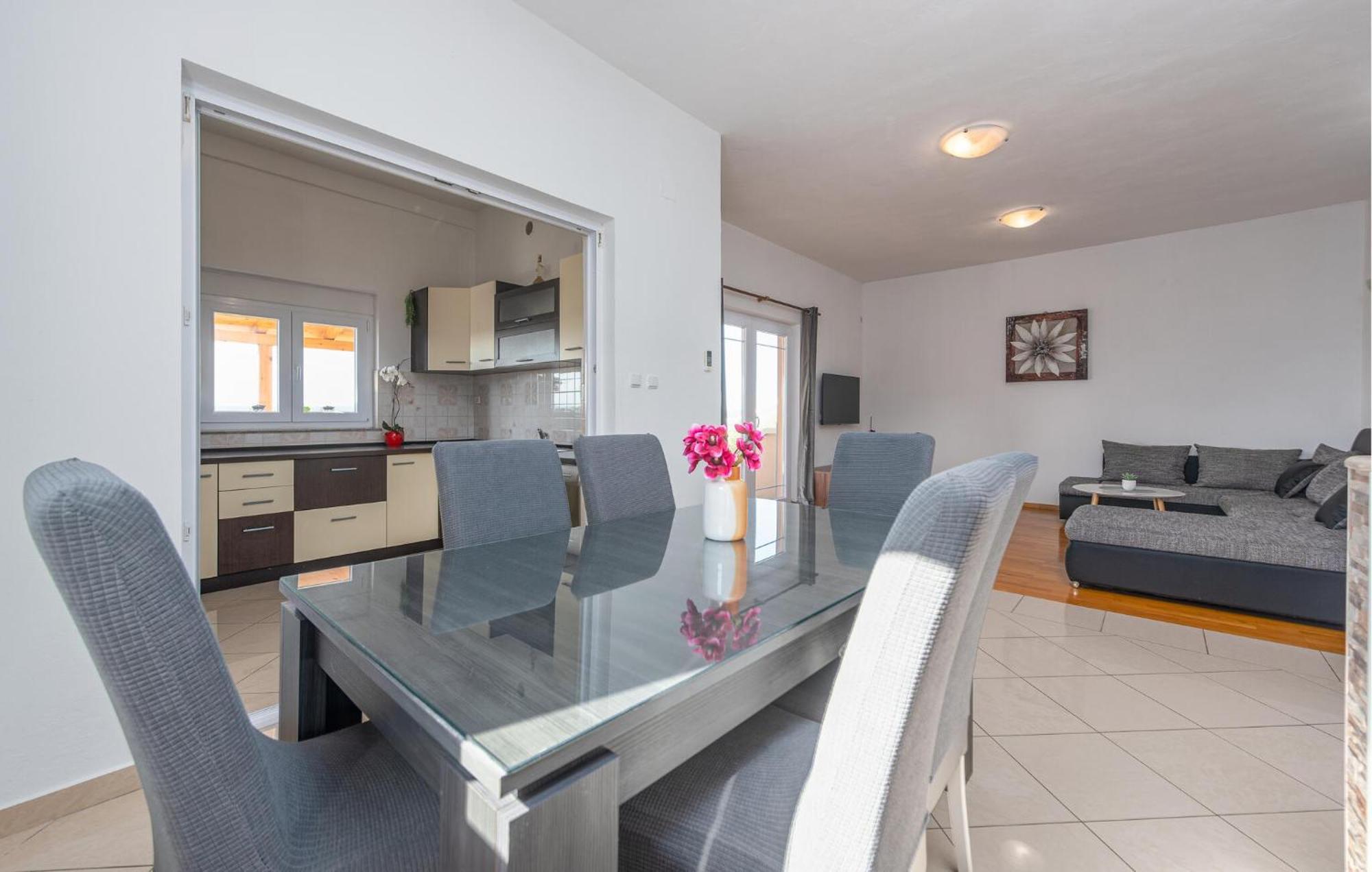 Beautiful Apartment In Maslenica With Kitchen Eksteriør bilde