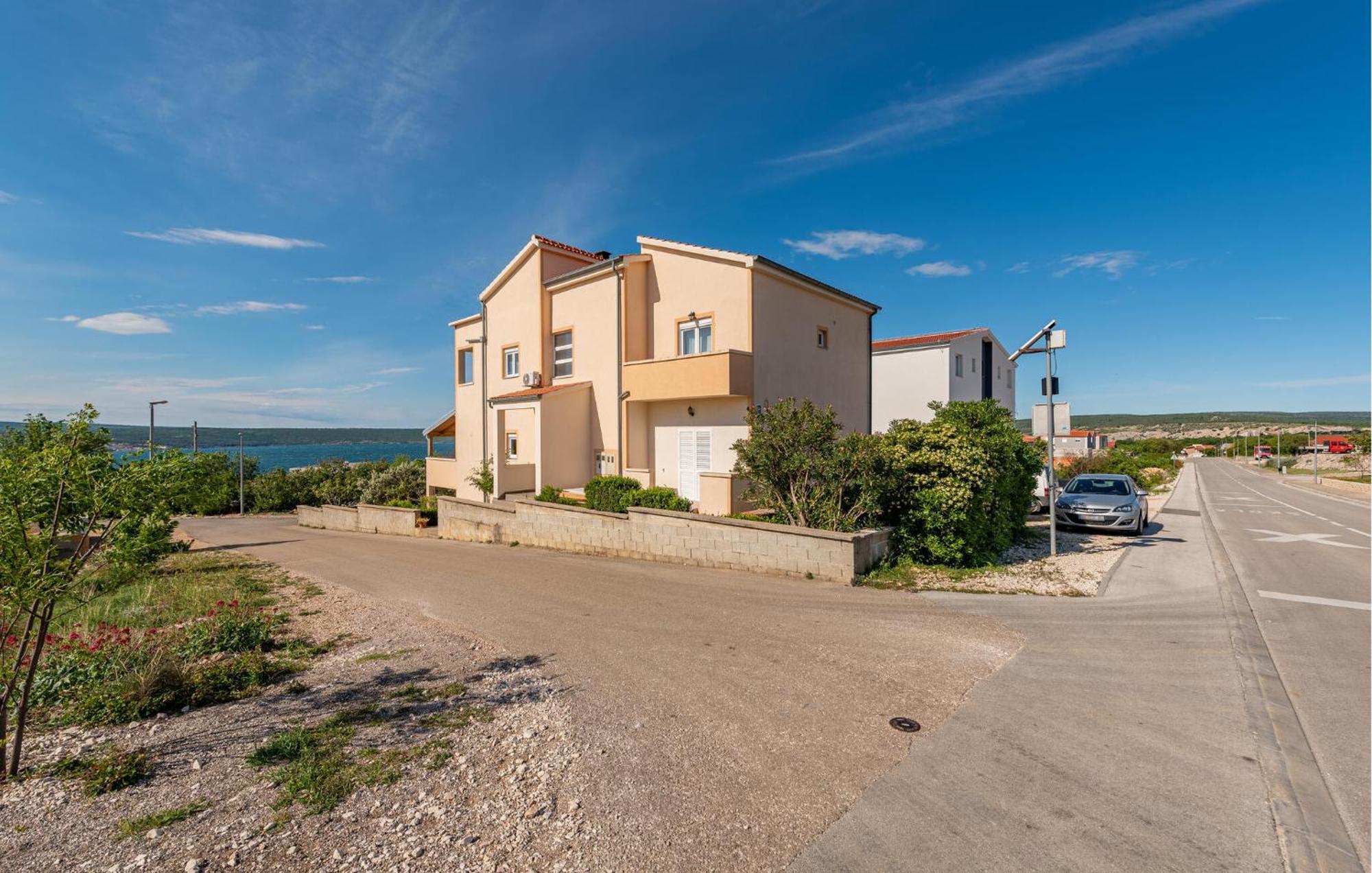 Beautiful Apartment In Maslenica With Kitchen Eksteriør bilde
