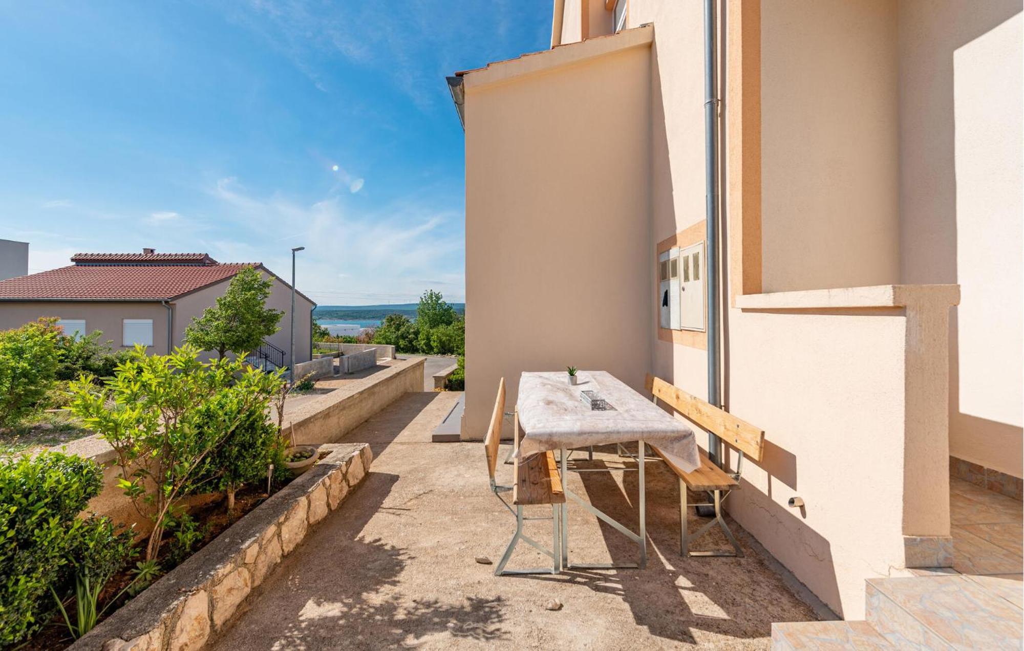 Beautiful Apartment In Maslenica With Kitchen Eksteriør bilde